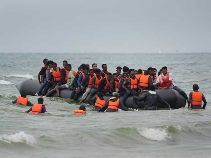 First boat migrants detained for deportation to France under new agreement