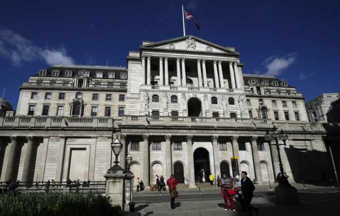 Bank of England cuts interest rate to 4% in response to sluggish growth