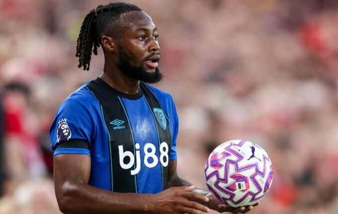Fan who racially abused Antoine Semenyo banned from all stadiums in Britain