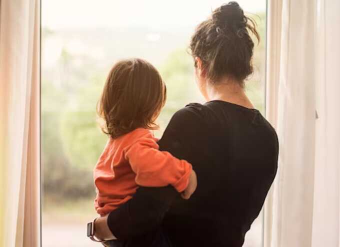 Labour to restrict child benefit for those living abroad