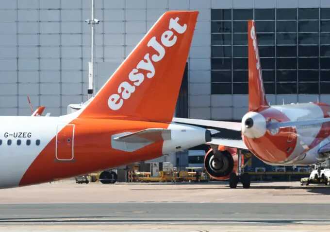 Boeing 777 carrying 267 passengers diverts to Russia after mid-air engine trouble