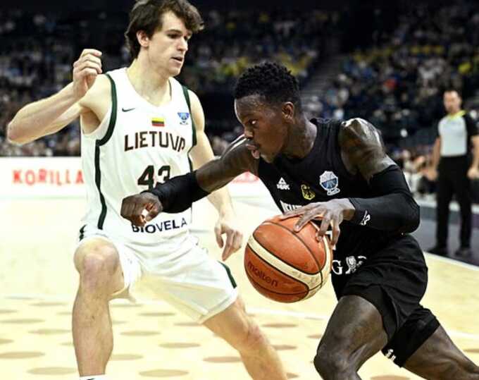 Sacramento Kings star Schroder faces monkey noises from fans in Finland