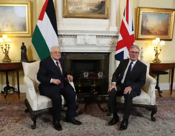 Starmer meets abbas at downing street, signals UK recognition of Palestinian state