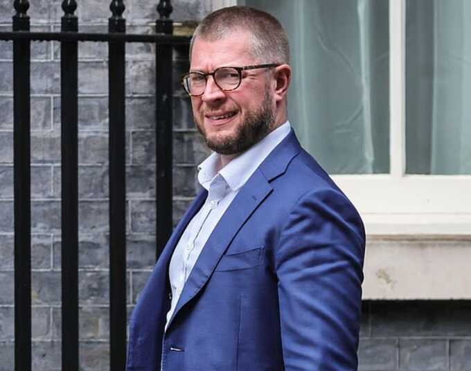 Director of Strategy quits amid scandal over inappropriate messages involving Diane Abbott