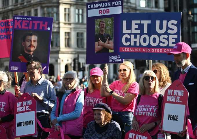 David Lammy voices fears over pressure on elderly if assisted dying is legalised