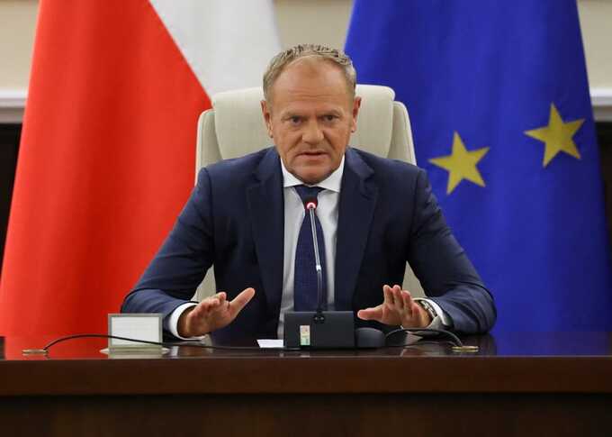 Poland vows to shoot down airspace intruders, but Tusk warns against rash escalation