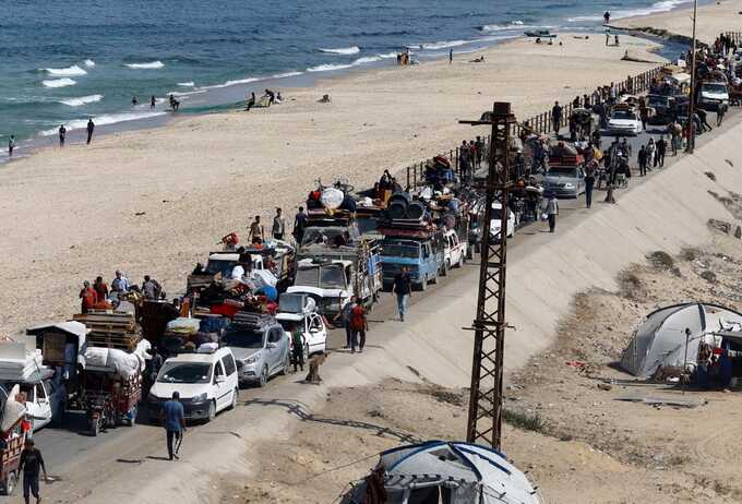 Starving and wounded, Gazans flee north as southern hospitals buckle under strain