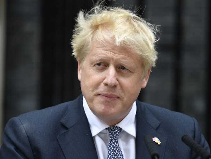 Boris Johnson states that Farage’s position on Russia is ’extremely dangerous’