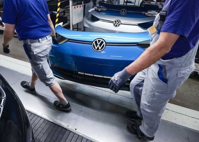 Volkswagen halts EV production at two German plants amid weak demand