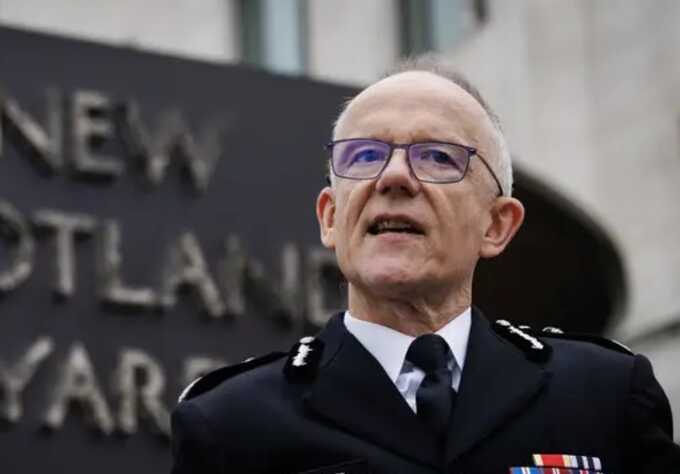 Met commissioner under pressure after fresh allegations of racism and misconduct