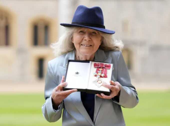 Bestselling novelist Dame Jilly Cooper dies after sudden fall at home
