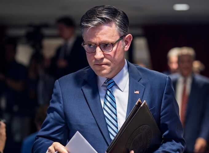 Mike Johnson extends House recess amid government shutdown, stalling Epstein petition