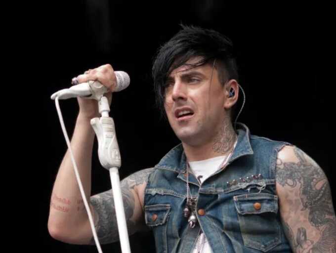 Mother who let Ian Watkins abuse her baby seeks release from prison