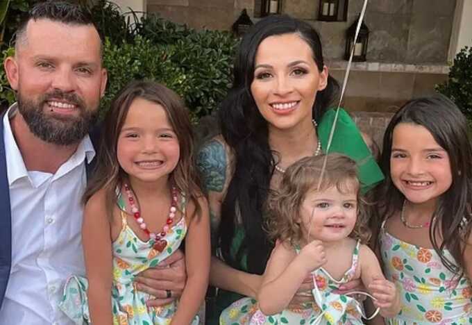 Porn, games, beer distracted dad while daughter died in hot car