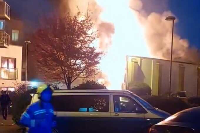Massive blaze near Forest Hill station causes travel chaos in south London