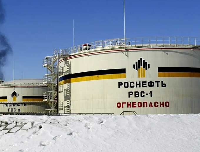 US sanctions on Russian oil companies push Brent above $65