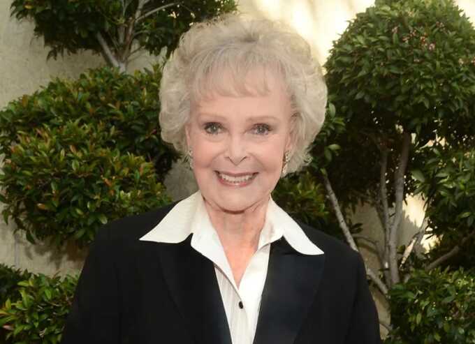 June Lockhart, TV mom from Lassie and Lost in Space, dies aged 100