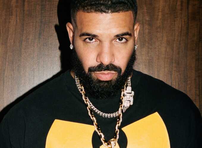 Drake sued for promoting illegal gambling through Stake casino