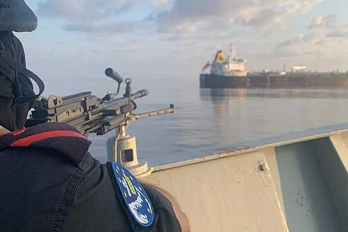 Spanish frigate rescues 24 sailors after piracy assault near Somalia