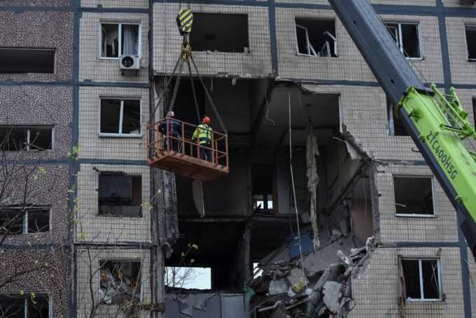 Ukraine warns of winter hardship after new Russian attacks on energy grid