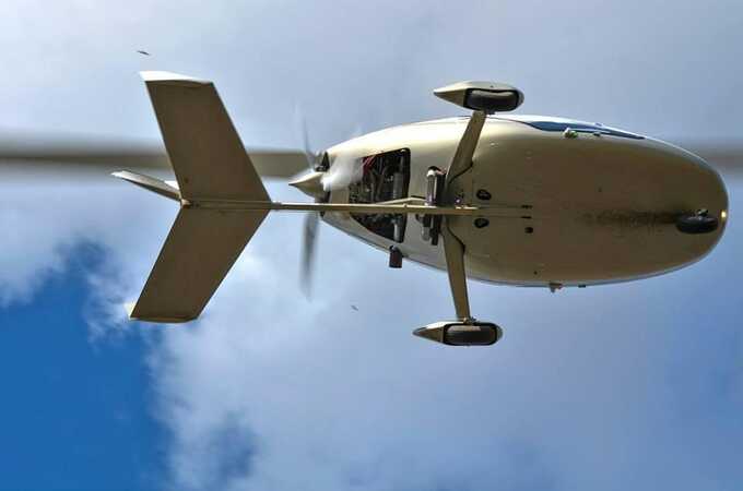Pensioner pilot cheats death in gyrocopter crash-landing on Bolton street