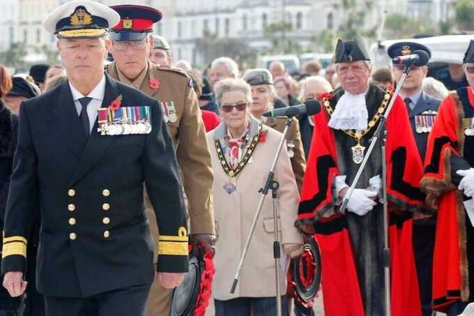 Fake medals scandal: veterans furious after man impersonates naval officer