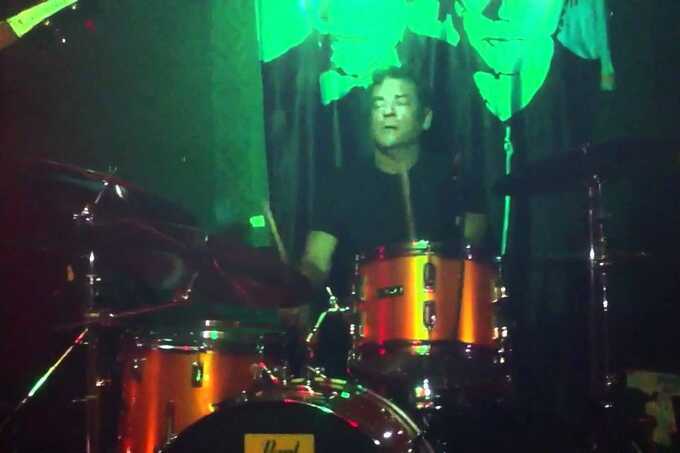 Hilly Boy Michaels, iconic drummer from Sparks’ ‘Big Beat’ era, dies aged 70s