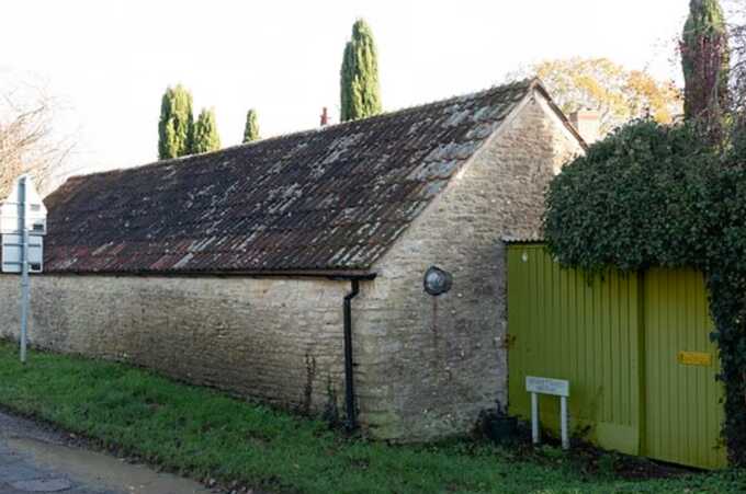 Exiled duchess faces “granny annexe” life as Andrew leaves Royal Lodge