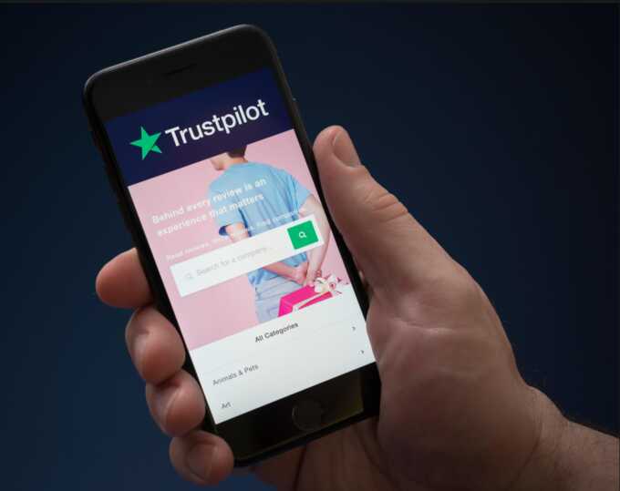 Experts sound alarm over illegal sellers using review platforms to mislead public
