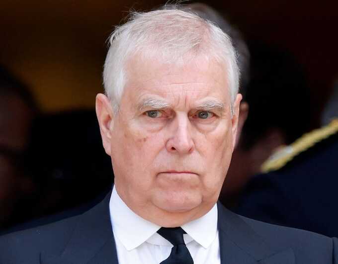 Andrew leaves Windsor amid renewed fallout from the Epstein scandal