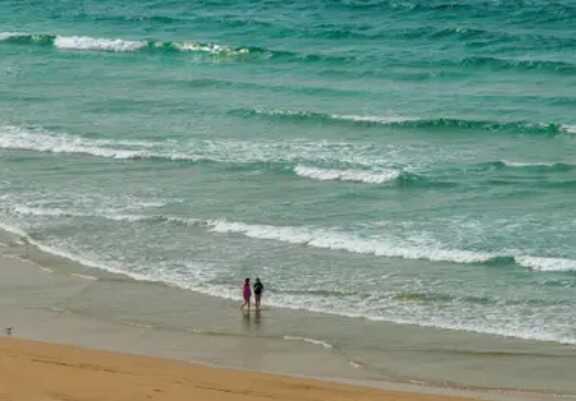 Elderly British couple drown on Australian beach