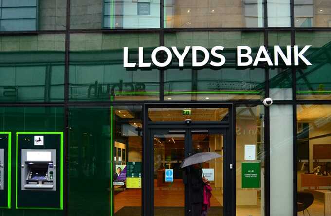 Lloyds under pressure as lawyers prepare £66mn compensation claim