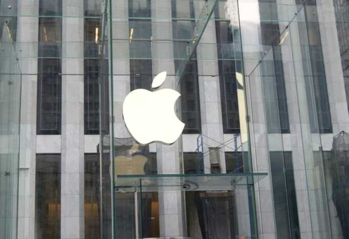 Apple unit hit with £390,000 fine for breaching UK sanctions on Moscow