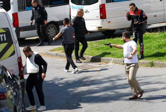 ‘Three dead and two injured’ in shooting outside Israeli consulate in Istanbul