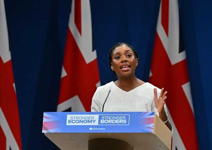 Kemi Badenoch vows to ban doctors’ strikes as NHS walkouts escalate