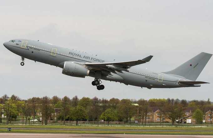 Britain accused of weakening Falklands air defences as Argentina rearms with fighter jets
