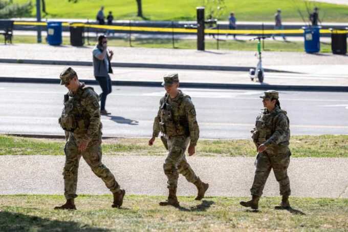 White House briefly locked down after police shooting near Washington Monument