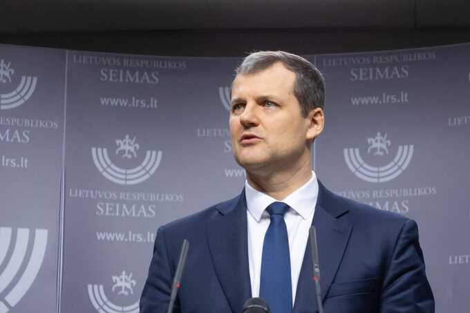 Lithuanian prosecutors accuse ex-prime minister of acquiring assets with unexplained income