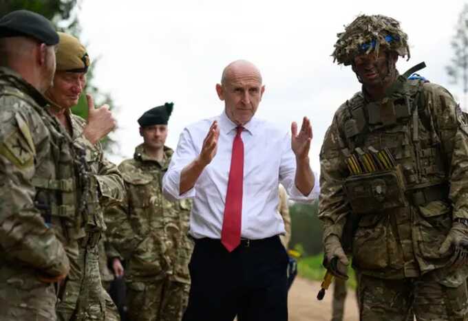 Electronic attack targets RAF plane transporting UK Defence Secretary from Estonia