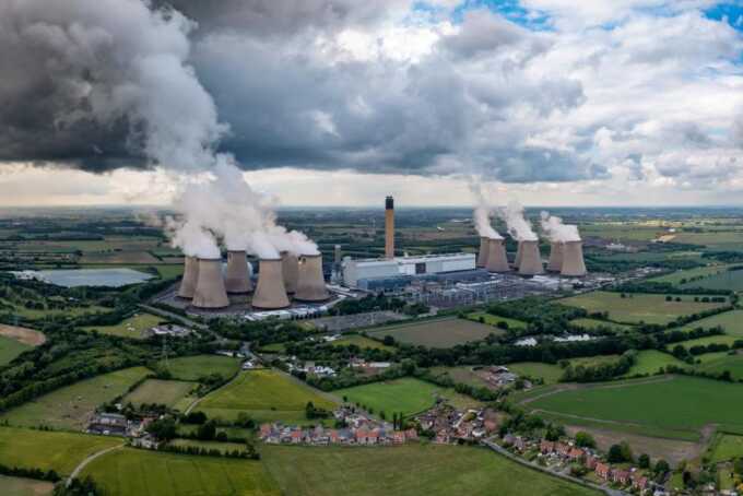Government caught between keeping lights on and cutting Drax emissions