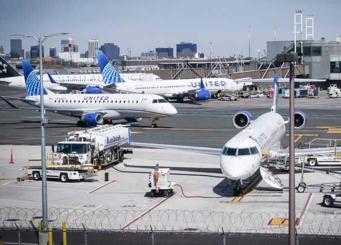 United plane carrying 190 passengers diverted after security alert