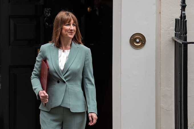 Rachel Reeves blamed for youth jobs crisis as unemployment hits 12-year high