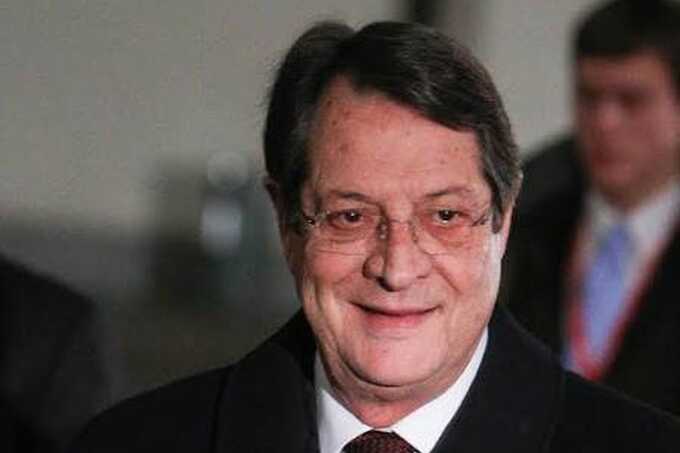 Cyprus ex-president Anastasiades accused of corruption and influence peddling