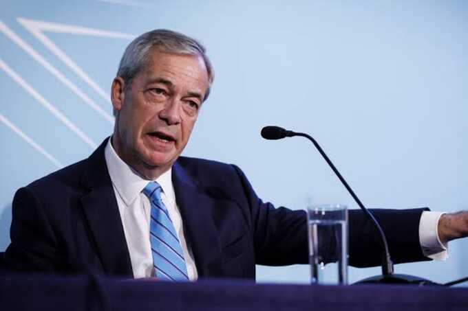 Nigel Farage says "nowhere is safe" after migrants land in his Clacton constituency