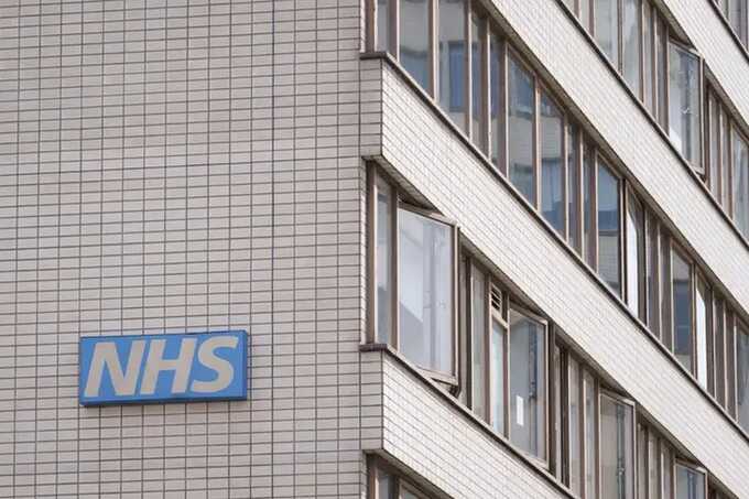 Delayed hospital discharges cost NHS £2.7bn as thousands of beds remain blocked