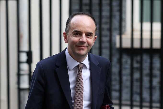 Health minister admits unease over NHS puberty blockers trial for children