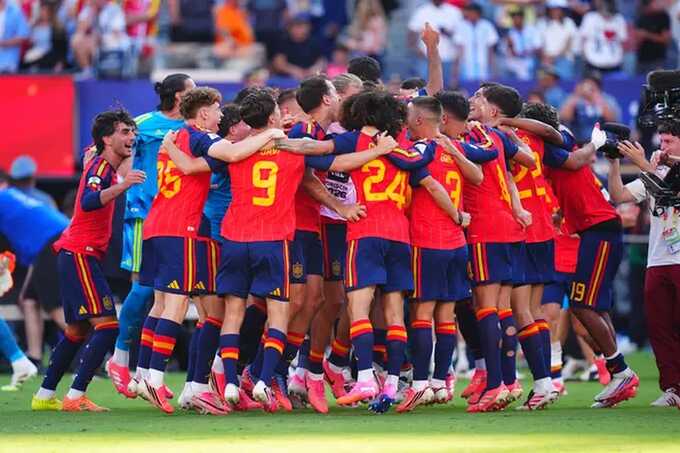 Spain beat Argentina after extra time to win the World Cup