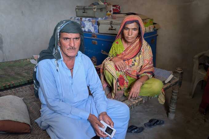 Father demands justice after daughter killed in suspected "honour" murder in Pakistan