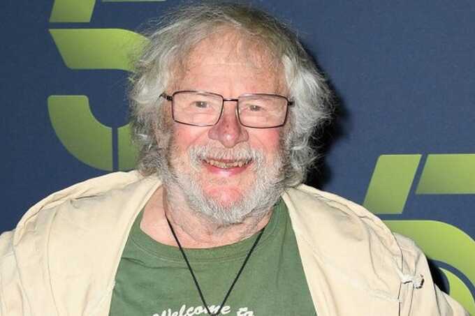Chris Packham pays tribute after death of Springwatch pioneer Bill Oddie