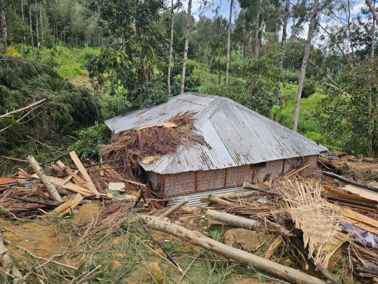 View of the damage after a landslide in Maip Mulitaka, Enga province, Papua New Guinea May 24, 2024 in this obtained image. Emmanuel Eralia via REUTERS THIS IMAGE HAS BEEN SUPPLIED BY A THIRD PARTY. MANDATORY CREDIT. NO RESALES. NO ARCHIVES.? dqxikeidqkikdinv
